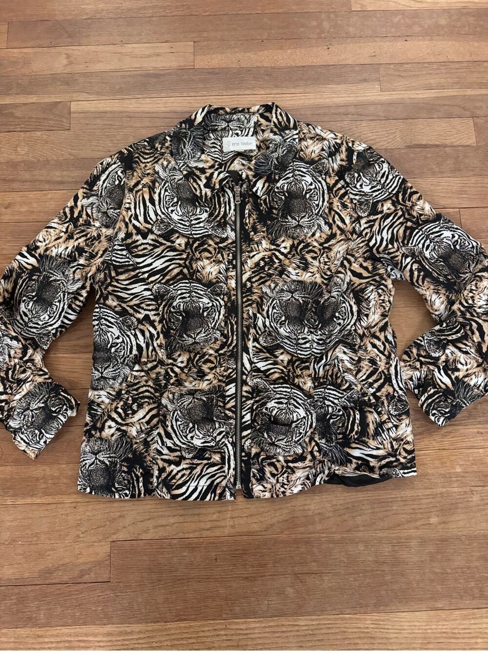 Erin London Women's Tiger Print Zip-Up Jacket - Size L
b18